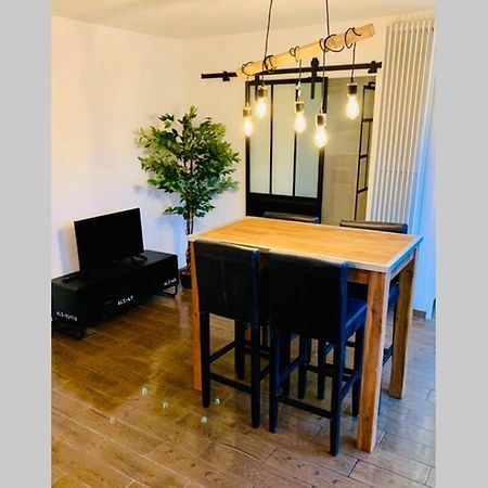Studio Centre De Hyeres Pour 4 Personnes Piscine Et Tennis Екстериор снимка